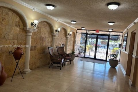 Купить кондоминиум в Майами, Флорида 38.83м2, № 2029145 - фото 5