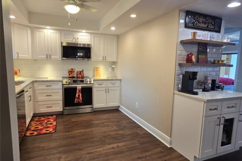 Condominio en alquiler en South Pasadena, Florida, 1 dormitorio, 97.55 m2 № 1566763 - foto 5