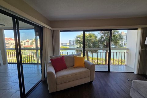 Condominio en alquiler en South Pasadena, Florida, 1 dormitorio, 97.55 m2 № 1566763 - foto 21