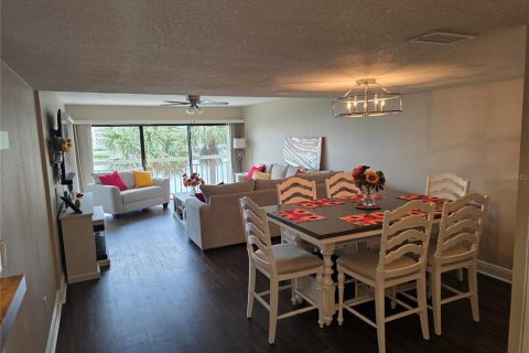 Condominio en alquiler en South Pasadena, Florida, 1 dormitorio, 97.55 m2 № 1566763 - foto 8