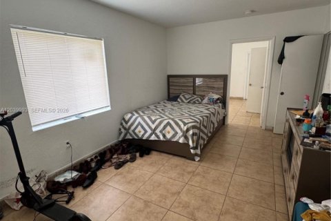 Adosado en alquiler en Miami, Florida, 4 dormitorios, 154.22 m2 № 2086167 - foto 6