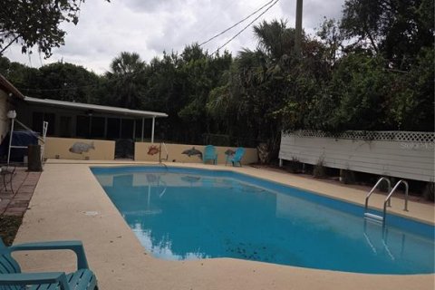 House in Ocala, Florida 4 bedrooms, 223.52 sq.m. № 2399176 - photo 15