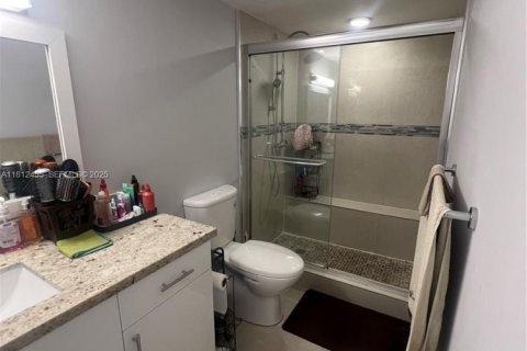 Condominio en venta en Hollywood, Florida, 2 dormitorios, 119.29 m2 № 1977405 - foto 13