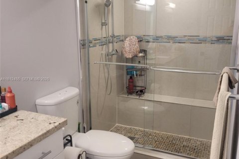 Condominio en venta en Hollywood, Florida, 2 dormitorios, 119.29 m2 № 1977405 - foto 15