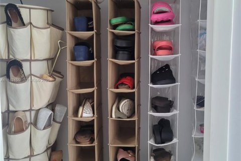 Condominio en venta en Hollywood, Florida, 2 dormitorios, 119.29 m2 № 1977405 - foto 17