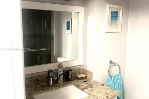 Condominio en venta en Hollywood, Florida, 2 dormitorios, 119.29 m2 № 1977405 - foto 14