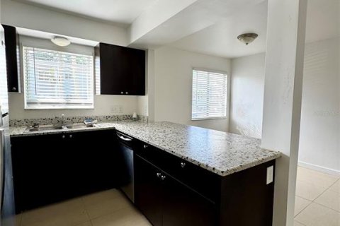 Apartamento en alquiler en Largo, Florida, 3 dormitorios, 111.95 m2 № 1852534 - foto 6