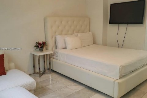Condominio en venta en Miami Beach, Florida, 42.18 m2 № 1865175 - foto 4