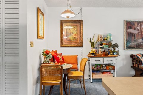 Casa en venta en Port Richey, Florida, 2 dormitorios, 132.11 m2 № 2122622 - foto 10