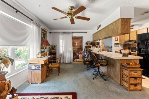 Casa en venta en Port Richey, Florida, 2 dormitorios, 132.11 m2 № 2122622 - foto 12