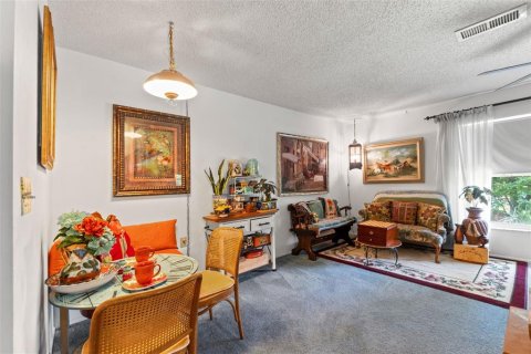 Casa en venta en Port Richey, Florida, 2 dormitorios, 132.11 m2 № 2122622 - foto 29