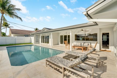 House in Lighthouse Point, Florida 3 bedrooms, 230.4 sq.m. № 2048696 - photo 29