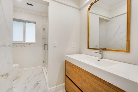 House in Lighthouse Point, Florida 3 bedrooms, 230.4 sq.m. № 2048696 - photo 23