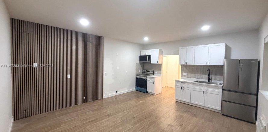 Condominio en Miami Beach, Florida, 1 dormitorio № 1847789
