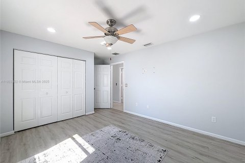 House in Port St. Lucie, Florida 3 bedrooms, 153.29 sq.m. № 1976272 - photo 27