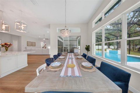 House in Lutz, Florida 5 bedrooms, 372.82 sq.m. № 2258229 - photo 25