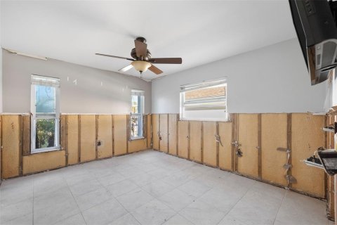 House in Hudson, Florida 3 bedrooms, 169.45 sq.m. № 1563378 - photo 26