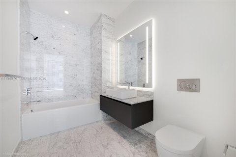 Купить кондоминиум в Майами, Флорида 4 спальни, 382.48м2, № 2005499 - фото 16