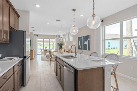 Casa en venta en Clermont, Florida, 2 dormitorios, 153.75 m2 № 2150670 - foto 4