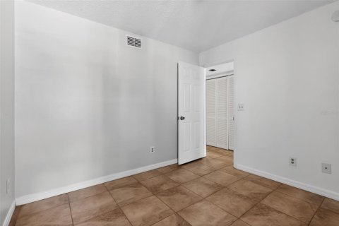 Copropriété à vendre à Kissimmee, Floride: 3 chambres, 123.19 m2 № 2100987 - photo 11