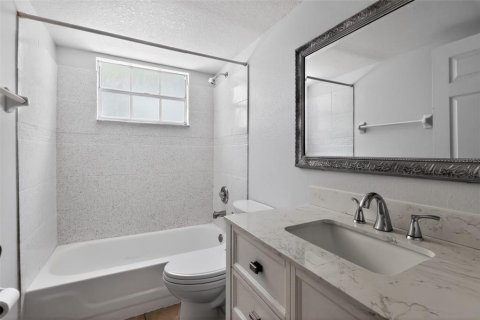 Copropriété à vendre à Kissimmee, Floride: 3 chambres, 123.19 m2 № 2100987 - photo 13