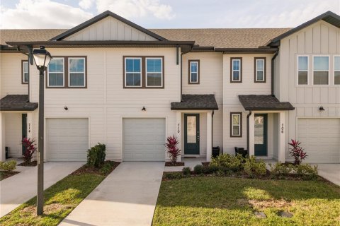 Townhouse in Davenport, Florida 3 bedrooms, 150.69 sq.m. № 2213846