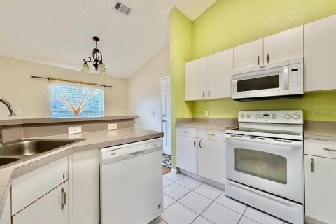 Villa ou maison à louer à Tampa, Floride: 3 chambres, 96.62 m2 № 2106857 - photo 8