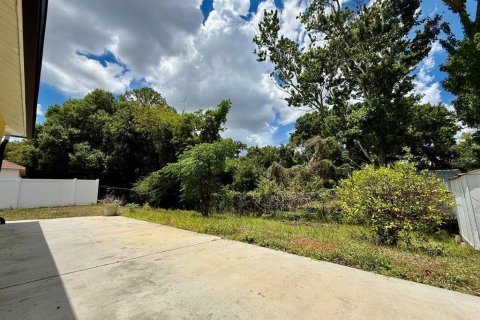 Villa ou maison à louer à Tampa, Floride: 3 chambres, 96.62 m2 № 2106857 - photo 21