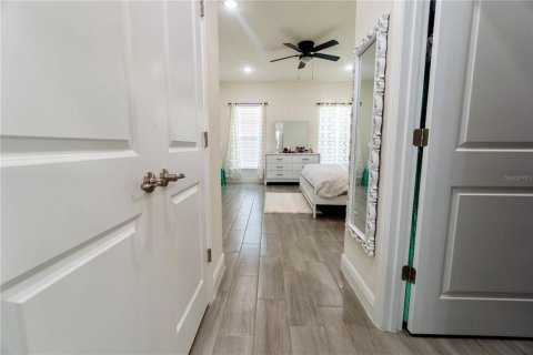 House in Poinciana, Florida 4 bedrooms, 166.3 sq.m. № 1805457 - photo 26