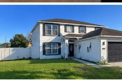 Villa ou maison à Kissimmee, Floride 5 chambres, 199.18 m2 № 2431897
