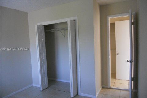 Adosado en venta en Homestead, Florida, 3 dormitorios, 114.46 m2 № 2030977 - foto 6