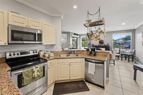 Casa en venta en Doral, Florida, 4 dormitorios, 225.66 m2 № 2020025 - foto 16