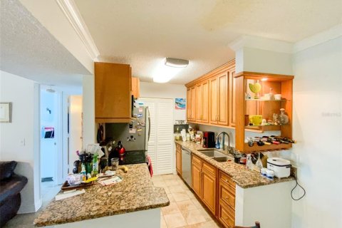 Copropriété à louer à Palm Harbor, Floride: 2 chambres, 83.43 m2 № 2096420 - photo 6