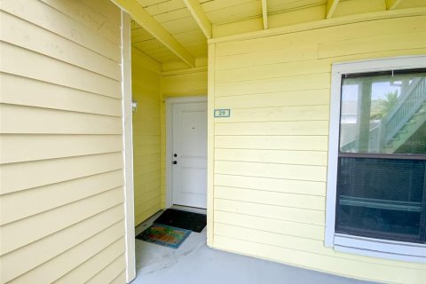 Copropriété à louer à Palm Harbor, Floride: 2 chambres, 83.43 m2 № 2096420 - photo 3
