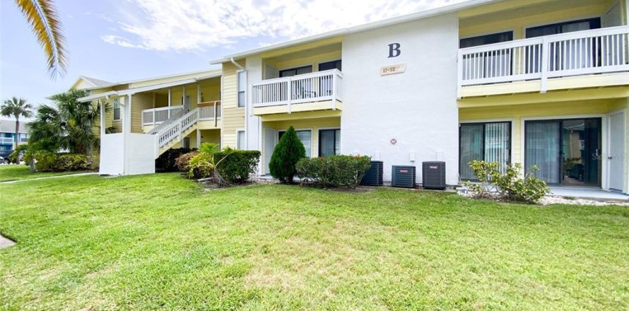 Condo à Palm Harbor, Floride, 2 chambres  № 2096420