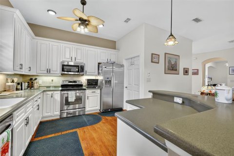 Casa en venta en Leesburg, Florida, 2 dormitorios, 191.84 m2 № 1916194 - foto 11