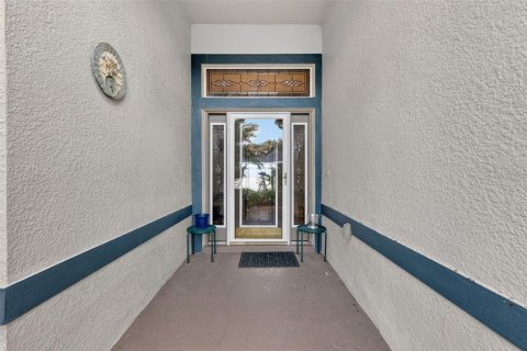 Casa en venta en Leesburg, Florida, 2 dormitorios, 191.84 m2 № 1916194 - foto 2