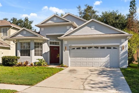 House in Orlando, Florida 4 bedrooms, 173.36 sq.m. № 2395859 - photo 2