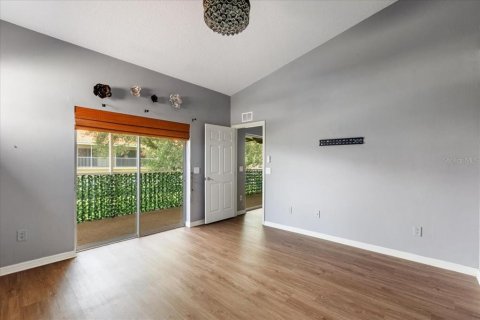 Copropriété à louer à Oxford, Floride: 3 chambres, 119.94 m2 № 2142621 - photo 6