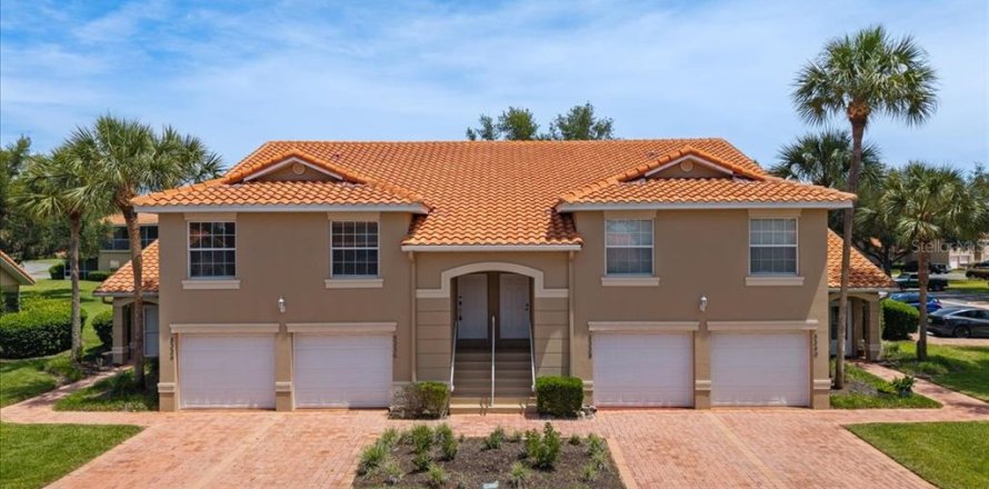 Condo à Oxford, Floride, 3 chambres  № 2142621