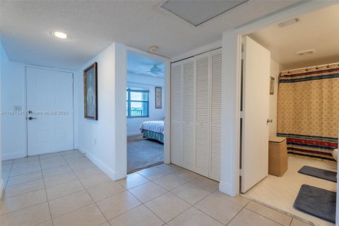 Condominio en venta en Pembroke Pines, Florida, 2 dormitorios, 126.72 m2 № 1944773 - foto 2