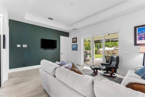 House in Saint Lucie, Florida 3 bedrooms, 158.68 sq.m. № 1902747 - photo 8