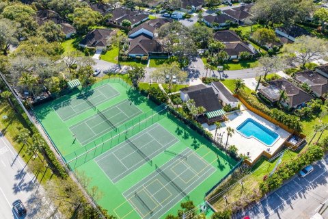Condo in North Palm Beach, Florida, 2 bedrooms  № 1014398 - photo 1