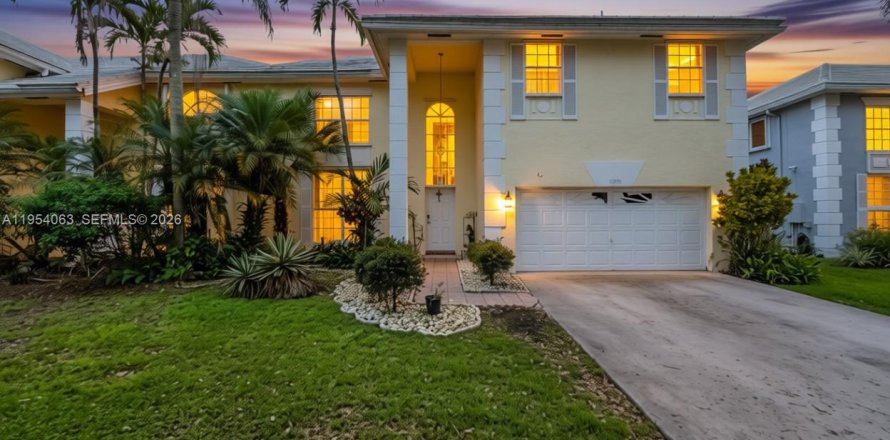 Casa en Cooper City, Florida 4 dormitorios, 237.09 m2 № 2049534