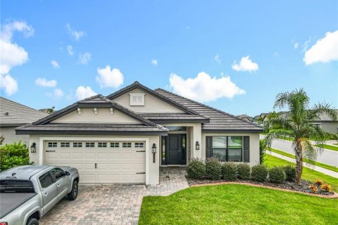House in Auburndale, Florida 4 bedrooms, 169.08 sq.m. № 1913243 - photo 2