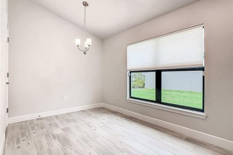 House in Auburndale, Florida 4 bedrooms, 169.08 sq.m. № 1913243 - photo 21