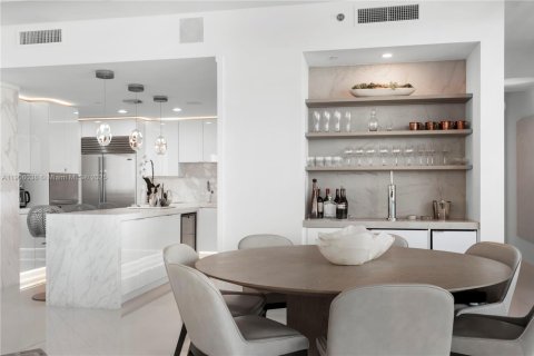 Снять в аренду кондоминиум в Майами-Бич, Флорида 3 спальни, 274.9м2, № 1963569 - фото 21