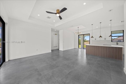 Villa ou maison à vendre à Cape Coral, Floride: 3 chambres, 128.86 m2 № 2080086 - photo 18