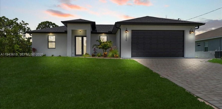 Villa ou maison à Cape Coral, Floride 3 chambres, 128.86 m2 № 2080086