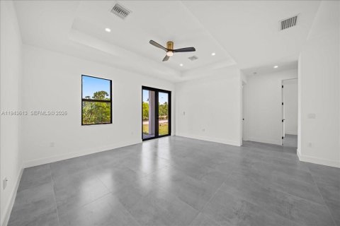 Villa ou maison à vendre à Cape Coral, Floride: 3 chambres, 128.86 m2 № 2080086 - photo 8